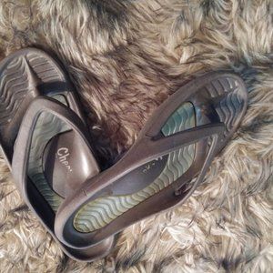 Tony Little Cheeks Flip Flops Brown Size 7